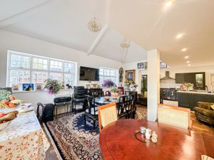 Photo 30- click for photo gallery